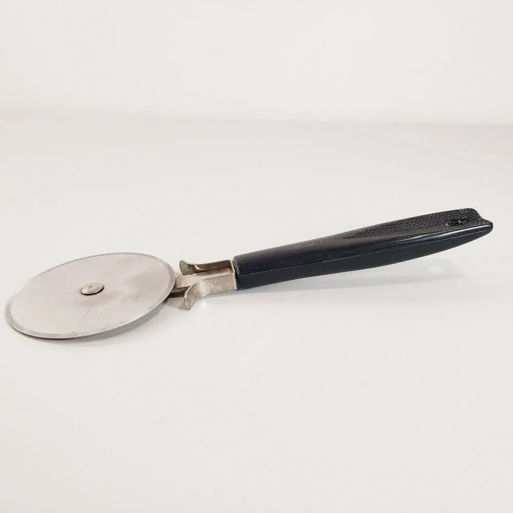 Vtg Ekco Pizza Cutter Pastry Slicer Stainless Black Plastic Handle Utensil USA